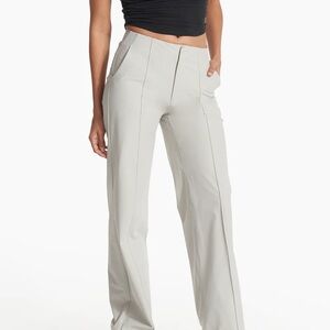 Medium (short) Vuori Meta Wideleg Vapor